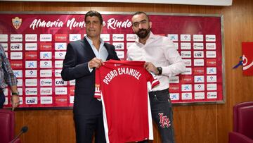 12/08/19 PRESENTACION DE PEDRO EMANUEL COMO NUEVO ENTRENADOR DEL ALMERIA
MOHAMED EL ASSY