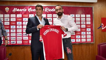 12/08/19 PRESENTACION DE PEDRO EMANUEL COMO NUEVO ENTRENADOR DEL ALMERIA 
 
 
 MOHAMED EL ASSY