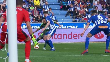 La asistencia de Orellana en el duelo ante el Alavés de Maripán