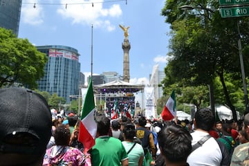 Las imágenes del Ángel de la Independencia en el festejo por el pase a octavos