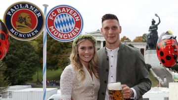 Niklas Süle y Melissa Halter.