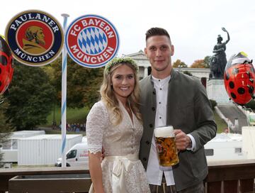 Niklas Süle y Melissa Halter.