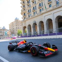 Checo Pérez clasifica segundo en el GP de Azerbaiyán