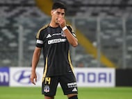 Futbol, Colo Colo vs Racing.
Fase de grupos, Copa Libertadores 2025.
El jugador de Colo Colo Salomon Rodriguez es fotografiado durante el partido de copa libertadores por el grupo E contra Racing disputado en el estadio Monumental en Santiago, Chile.
22/04/2024
Jonnathan Oyarzun/Photosport
Football, Colo Colo vs Racing.
Group stage, Copa Libertadores 2025.
Colo Colo’s player Salomon Rodriguez is pictured during the copa libertadores match for group E against Racing at the Monumental stadium in Santiago, Chile.
22/04/2024
Jonnathan Oyarzun/Photosport
