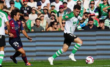 Iñigo Vicente volvió a liderar los ataques del Racing y esta vez, además, fue el goleador del partido.