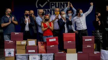 Més que una moció recoge las firmas del voto de censura contra el presidente azulgrana, Josep María Bartomeu