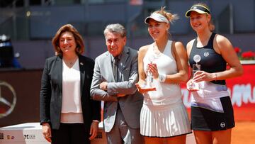 Vesnina y Makarova ganan su 12? t¨ªtulo, el primero en Madrid