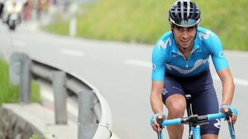 Mikel Landa compite durante una carrera con el Movistar Team.