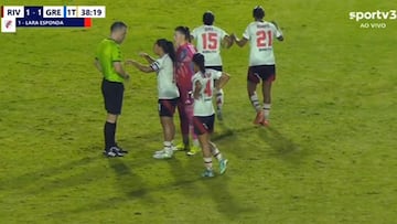 Detienen a cuatro jugadoras de River Plate por comportamiento racista