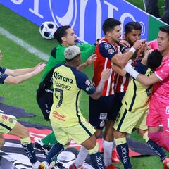 Raúl Gudiño ve más intensidad en Chivas bajo el mando de Leaño