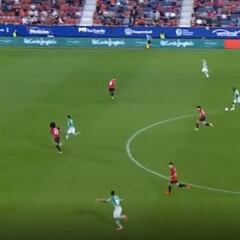 La salvajada de gol entre William Carvalho y Willian José