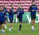 Iniesta y Alba, ausencias en el entrenamiento del Barcelona