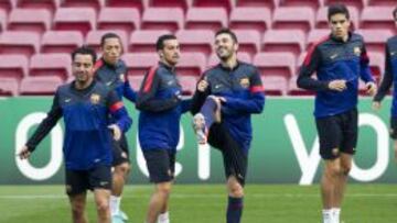 Los jugadores azulgrana se preparan para el choque ante el Benfica.