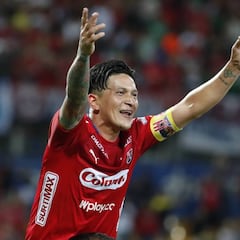 Cano, segundo goleador del mundo por detrás de Messi