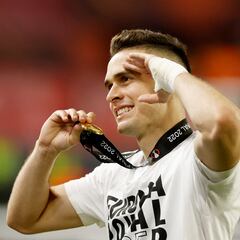 Santos Borré deja Europa: Héroe de Frankfurt y un breve paso por Bremen