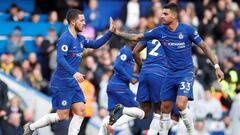 Eden Hazard y Emerson Palmieri, durante un partido del Chelsea.