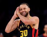 ¡Diferente ángulo! El tiro imposible de Stephen Curry que hizo explotar las redes sociales