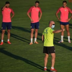 Paco: "Lo importante es no fallar, eso nos acerca donde queremos"