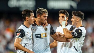 Guillamon, Hugo Duro, André Almeida y Diego López celebran un gol.