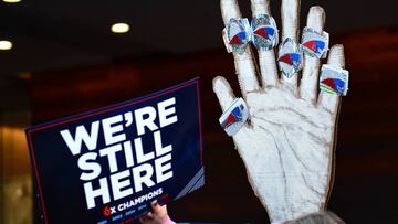 BOSTON, MASSACHUSETTS - FEBRUARY 05: Fans display signs during the New England Patriots Super Bowl Victory Parade on February 05, 2019 in Boston, Massachusetts. Billie Weiss/Getty Images/AFP
== FOR NEWSPAPERS, INTERNET, TELCOS & TELEVISION USE ONLY ==