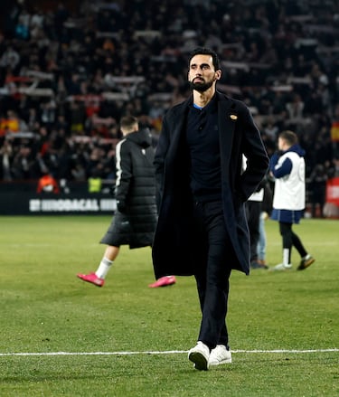 Álvaro Arbeloa tras finalizar el partido. El técnico del conjunto blanco debuta con una derrota y cae eliminado en la Copa del Rey.