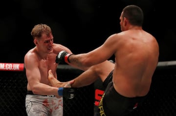 Volkov noqueó a Werdum en Londres y reclama el título