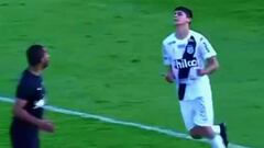 El tiro de Araos que estuvo cerca de ser su primer gol en Brasil