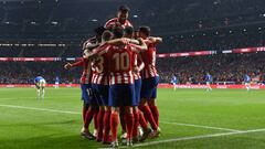 Los jugadores del Atl&eacute;tico celebran un gol al Athletic. 