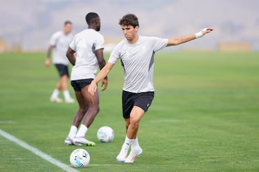 Manu Lama, de sexto central a capitán