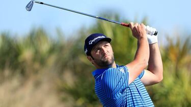 NASSAU, BAHAMAS - DECEMBER 04: Jon Rahm of Spain plays his tee shot on the second hole during the first round of the 2019 Hero World Challenge at Albany on December 04, 2019 in Nassau, Bahamas. David Cannon/Getty Images/AFP == FOR NEWSPAPERS, INTERNET, T