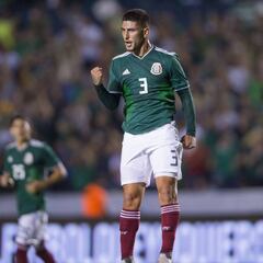 El duelo entre México y Costa Rica en imágenes