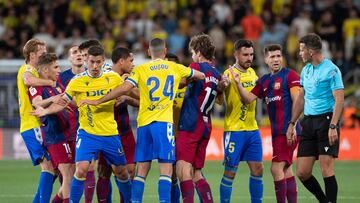 C¨¢diz 0-1 Barcelona: resumen, gol y resultado