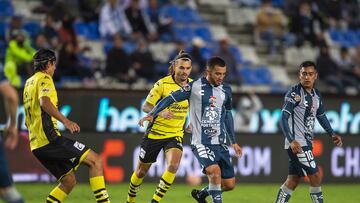 (L-R), Nicolas Benedetti of Mazatlan and Luis Chavez of Pachuca during the game Pachuca vs Mazatlan FC, corresponding Round 03 the Torneo Apertura 2022 of the Liga BBVA MX at Hidalgo Stadium, on July 18, 2022.
<br><br>
(I-D), Nicolas Benedetti de Mazatlan y Luis Chavez de Pachuca durante el partido Pachuca vs Mazatlan FC, correspondiente a la Jornada 03 del Torneo Apertura 2022 de la Liga BBVA MX en el Estadio Hidalgo, el 18 de julio de 2022.