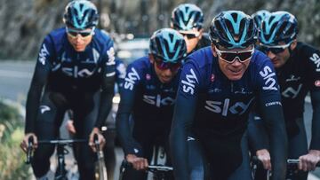 Chris Froome, durante un entrenamiento con el equipo Sky.