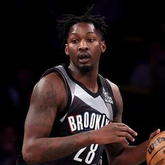 How much the Lakers will save as Dorian Finney-Smith replaces D’Angelo Russell in blockbuster trade