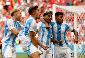 Minuto 106 de partido. El jugador de Argentina, Cristian Medina celebra el tanto del empate, 2-2, con Marruecos.