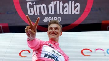 Marcel Kittel logra su segunda victoria consecutiva y el premio extra de la maglia rosa.