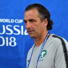 Pizzi niega "miedo" o "pánico" al incendiarse el motor del avión