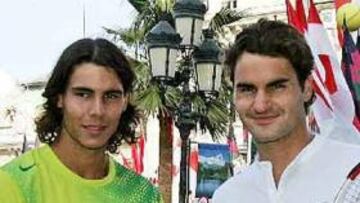 <b>FAVORITOS. </b>El español Rafa Nadal y el suizo Roger Federer en una exhibición previa al Masters Series de Montecarlo.