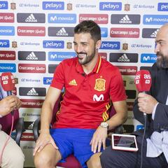 Villa: "Creo que tengo más emoción que en otras concentraciones"