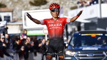 Nairo Quintana gana su primera etapa con el Ark&eacute;a 