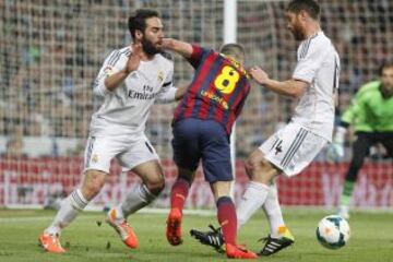 3-4. Jugada del penalti a Iniesta de Carvajal y Xabi alonso.