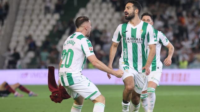 Alves, una sólida apuesta defensiva