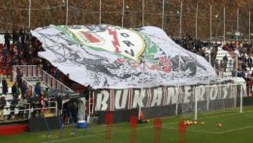 Las peñas se vuelcan con el Rayo Vallecano en el entrenamiento