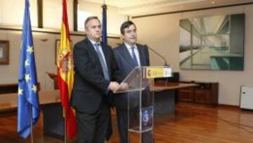 Jose Luis Astiazar&aacute;n, Presidente de la LFP y Miguel Cardenal, Presidente del CSD.