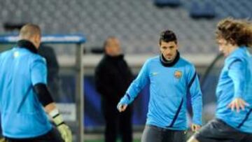 <b>VILLA DESEA TENER 'OTRO' MUNDIAL. </b>Villa, siempre escudado por Xavi, sabe que los próximos días pueden ser especiales. Campeón del mundo con La Roja ahora desea serlo con el Barça.