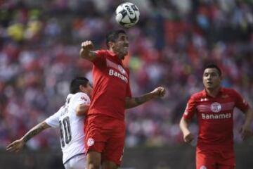 El lateral chileno regresó a la capital mexiquense para el Apertura 2016 y se hizo de la titularidad en el cuadro de Cristante, jugando en 16 de los 17 encuentros.