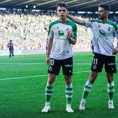 Iñigo Vicente, el asistente que ahora se viste de goleador