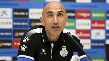 Abelardo: "Si dependemos de De Tom¨¢s, el objetivo ser¨¢ dif¨ªcil"