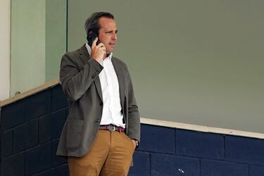 Dos fichajes, una o dos salidas, dos lesionados y otra decepci¨®n